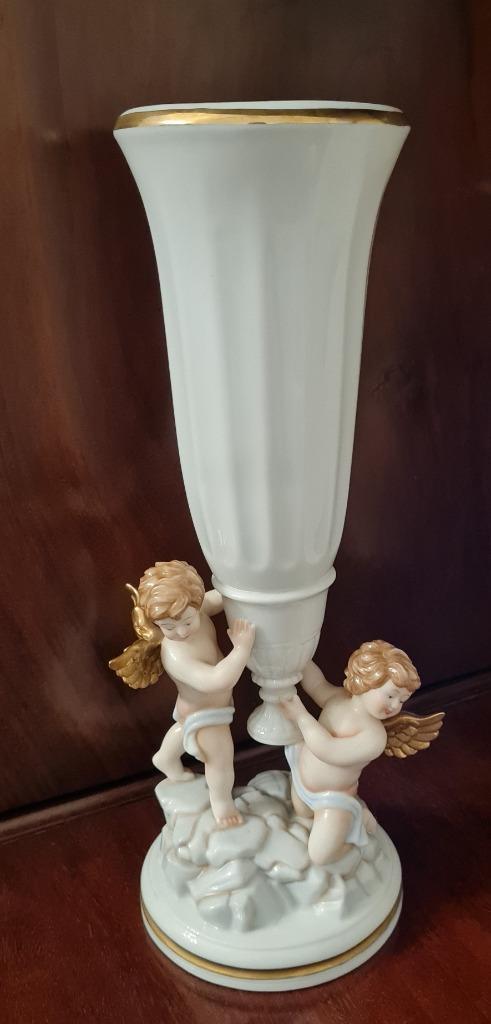Vase Cupidon amoureux porcelaine dorée Franklin Mint, Antiquités & Art, Antiquités | Porcelaine, Enlèvement ou Envoi