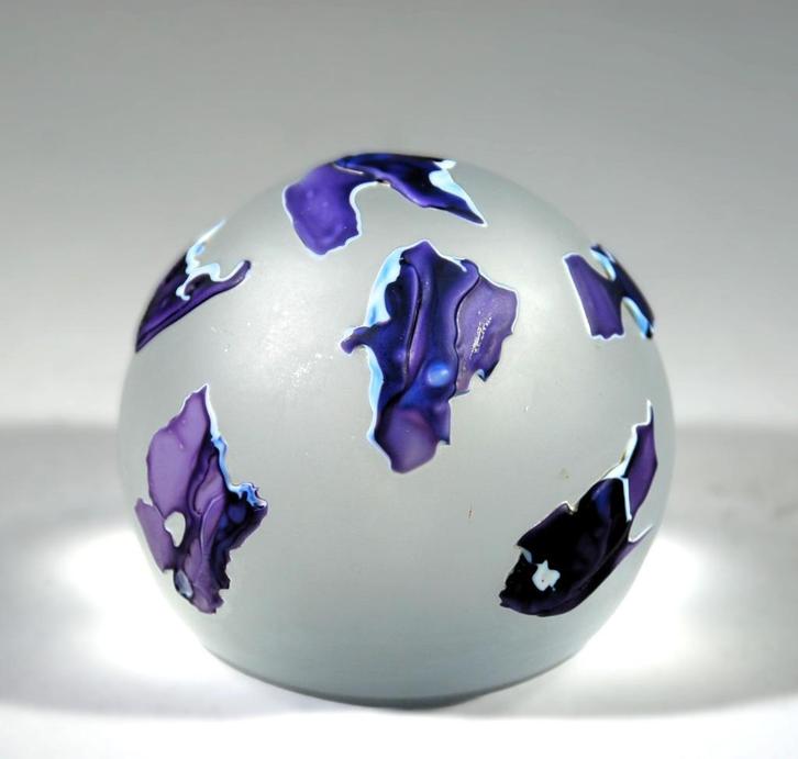 Louis Leloup - Presse-papiers Chute de Feuille., Antiek en Kunst, Antiek | Glaswerk en Kristal, Ophalen of Verzenden