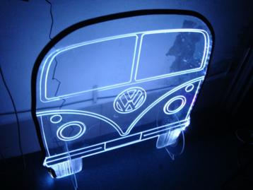 Gebruikt: VW bus afbeelding op plexiglas, LED verlicht. beschikbaar voor biedingen