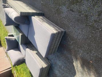 Mooie loungeset relax  beschikbaar voor biedingen