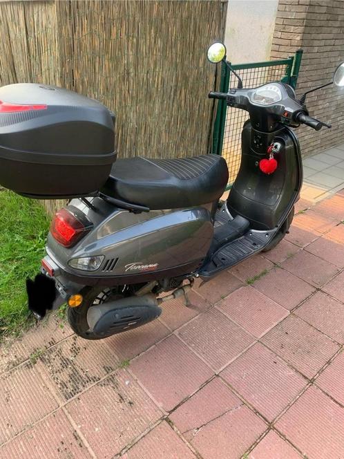 Scooter toscana, Fietsen en Brommers, Scooters | Vespa, Gebruikt, Overige modellen, Klasse A (25 km/u), Tweetakt, Ophalen