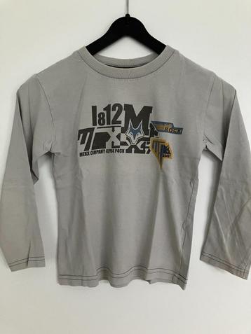 longsleeves maat 110-116 beschikbaar voor biedingen