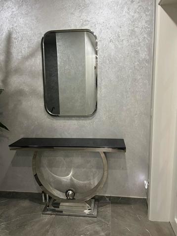Console met spiegel  beschikbaar voor biedingen