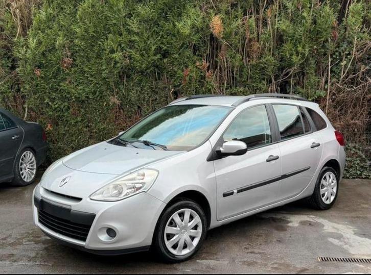 Renault clio 2012 138.000km 3000€ gekeurd voor verkoop, Autos, Renault, Entreprise, Achat, Enlèvement