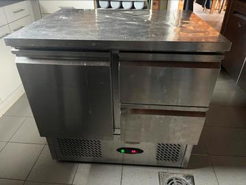 Toogfrigo beschikbaar voor biedingen