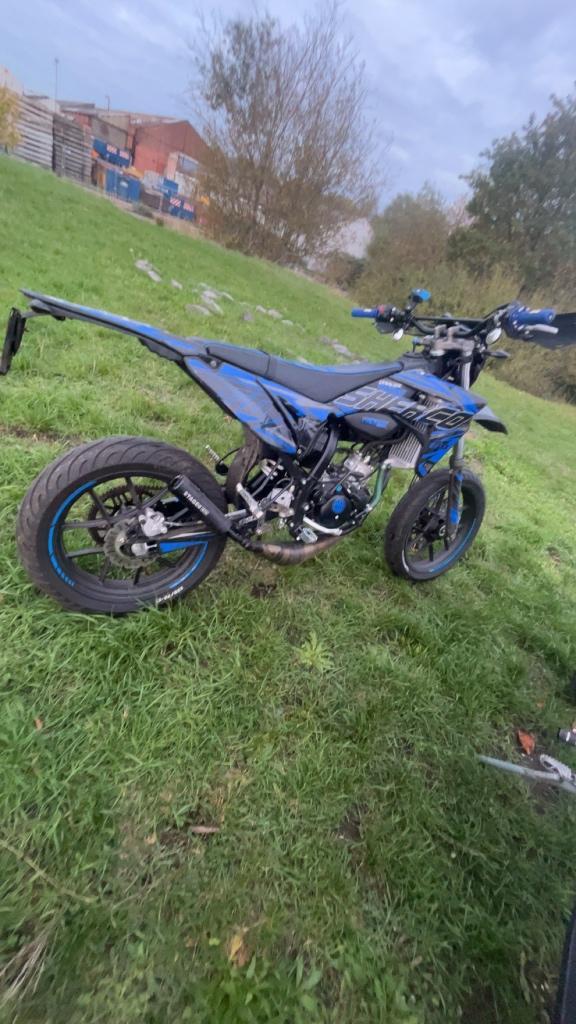 Sherco sm-r 50 2024, Fietsen en Brommers, Brommers | Crossbrommers, Gebruikt, Overige merken, Ophalen