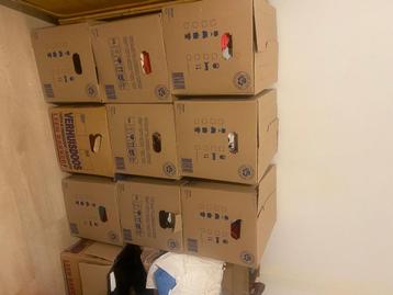 10 dozen vol kledij beschikbaar voor biedingen