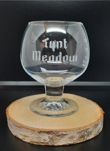 Nieuw Tynt Meadow glas - zeldzaam, enkel in de Abdij te koop beschikbaar voor biedingen