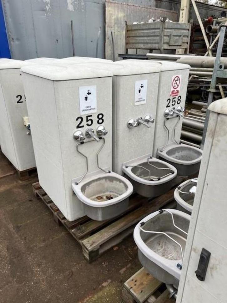 2204. Polyester camping kasten, Caravans en Kamperen, Kampeermeubelen, Gebruikt, Ophalen