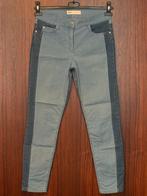 2 tinten blauwe jeans van Brax (B40)., Ophalen, Zo goed als nieuw, W30 - W32 (confectie 38/40), Brax