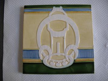 Art Nouveau wandtegel beschikbaar voor biedingen