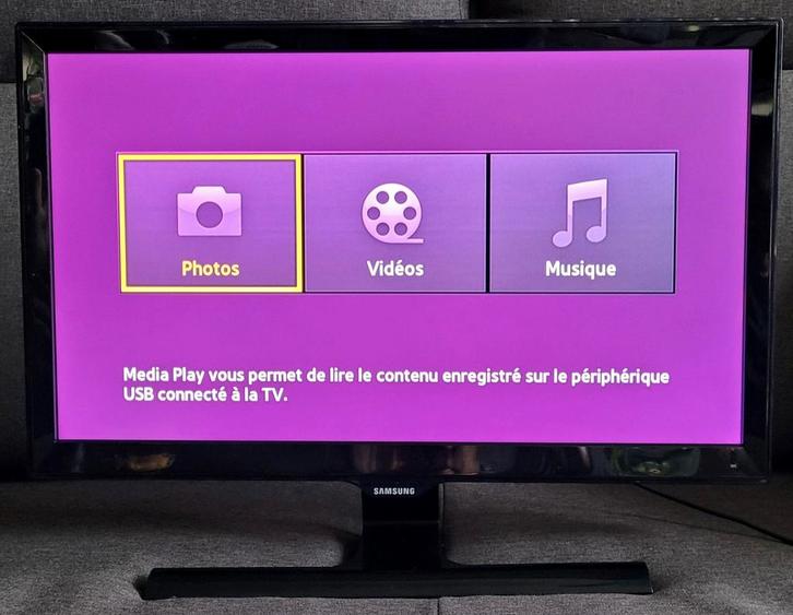 Moniteur PC+TV T22E390EW, TV, Hi-fi & Vidéo, Télévisions, LCD, Enlèvement