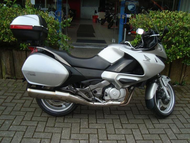 honda nt700va deauville, Motoren, Motoren | Honda, Bedrijf, Toermotor, 2 cilinders, ABS, Ophalen of Verzenden