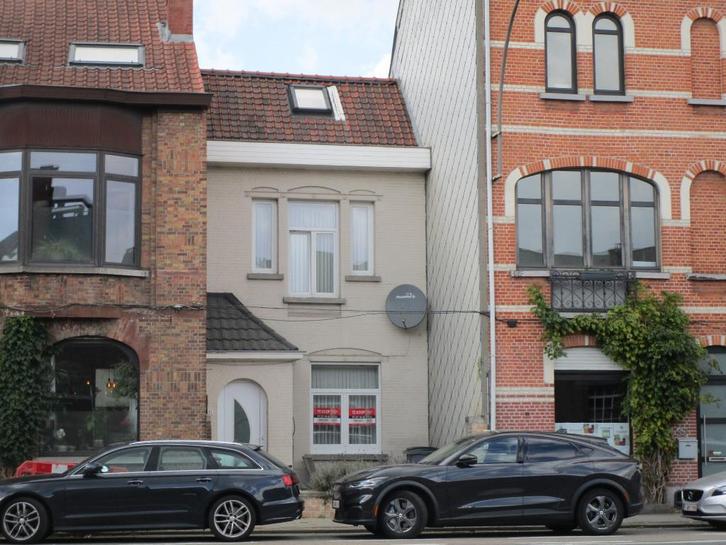 Gent Rooigemlaan: mooi ruim woonhuis en koer, Immo, Huizen en Appartementen te koop, Provincie Oost-Vlaanderen, tot 200 m², E
