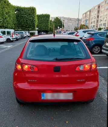 Seat Ibiza 1.4 essence, LEZ ok, CT 02/2026, Papier rose ok  beschikbaar voor biedingen