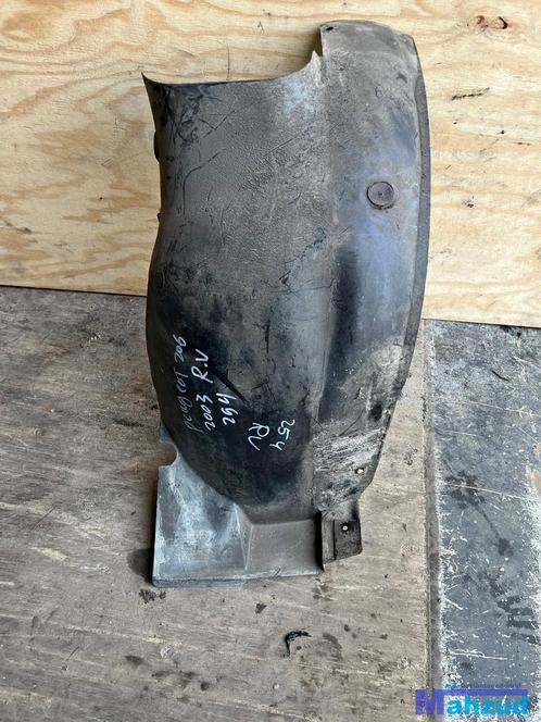 PEUGEOT 206 Rechts voor modderkuip wielkuip 1998-2008, Auto-onderdelen, Carrosserie, Bumper, Peugeot, Gebruikt, Ophalen of Verzenden