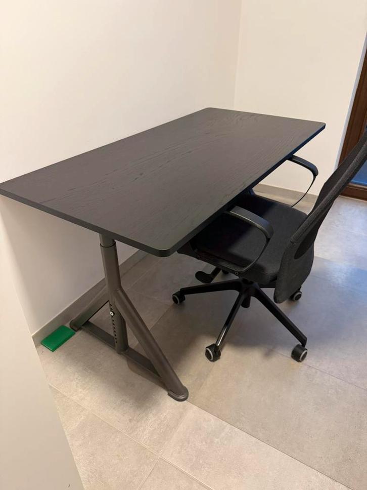 Bureau - om te bouwen tot standing desk, Huis en Inrichting, Bureaus, Gebruikt, Bureau, In hoogte verstelbaar, Ophalen