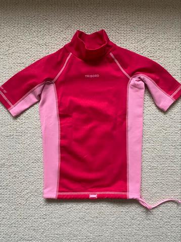 T-shirt anti UV chaud taille 6 ans, Comme neuf, Enlèvement, Vêtements de sport ou Maillots de bain, Fille