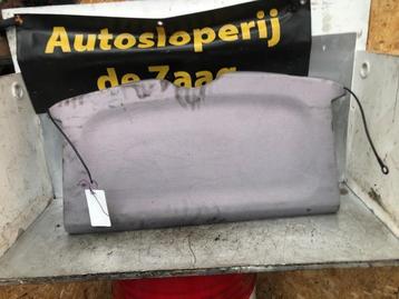 Hoedenplank van een Opel Corsa beschikbaar voor biedingen