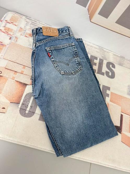 Levi's levis 518 low waist dames spijkerbroek W32 L34 32-34, Kleding | Dames, Spijkerbroeken en Jeans, Zo goed als nieuw, W30 - W32 (confectie 38/40)