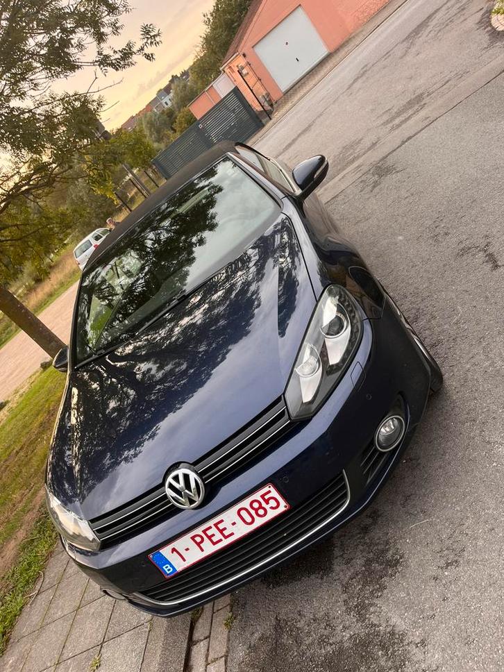 Volkswagen Golf TDI Bluemotion Cabriolet bleu intérieur cuir, Auto's, Volkswagen, Particulier, Golf, Airbags, Airconditioning