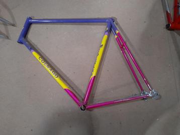 Vintage racefietsframe van Colnago beschikbaar voor biedingen