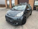 Peugeot 107 1.0 essence Airco 57kw 97000 km, Auto's, Zwart, Bedrijf, 5 deurs, Elektrische ramen
