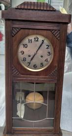 Wandklok junghans, Ophalen