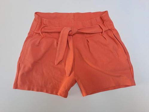 Mt 116 Oranje short met lint, Kinderen en Baby's, Kinderkleding | Maat 116, Gebruikt, Meisje, Broek, Ophalen of Verzenden