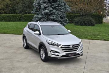 Hyundai Tucson 1.6i Benzine ** Keyless - Camera ** GAR 12M beschikbaar voor biedingen