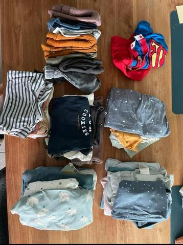 Set van babykledij - maat 68 beschikbaar voor biedingen