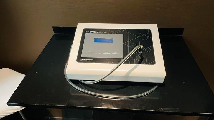 DTI-apparaat Germaine De Cappucini (RF), Elektronische apparatuur, Persoonlijke Verzorgingsapparatuur, Ophalen