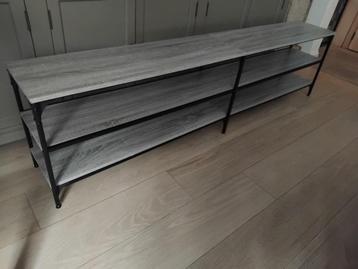 tv meubel met zwart staal 200 cm lang beschikbaar voor biedingen