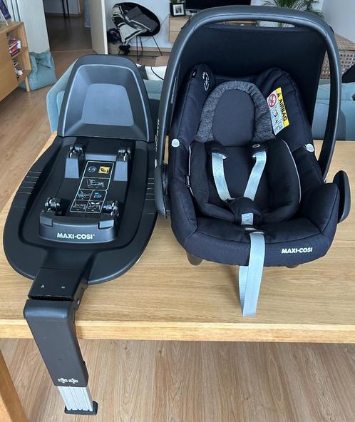 Autostoel Maxi-Cosi Rock Essential Black I-Size met Isofix, Enfants & Bébés, Sièges auto, Comme neuf, Maxi-Cosi, Isofix, Enlèvement