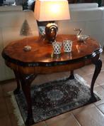 A vendre table ovale en ronce de noyer, Antiquités & Art, Enlèvement