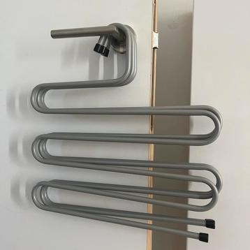 Ikea Brallis kleerhanger beschikbaar voor biedingen