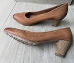 Nieuw: Dames schoenen met hak maat 38 *Excellent*, Nieuw, Excellent, Ophalen of Verzenden, Schoenen met lage hakken