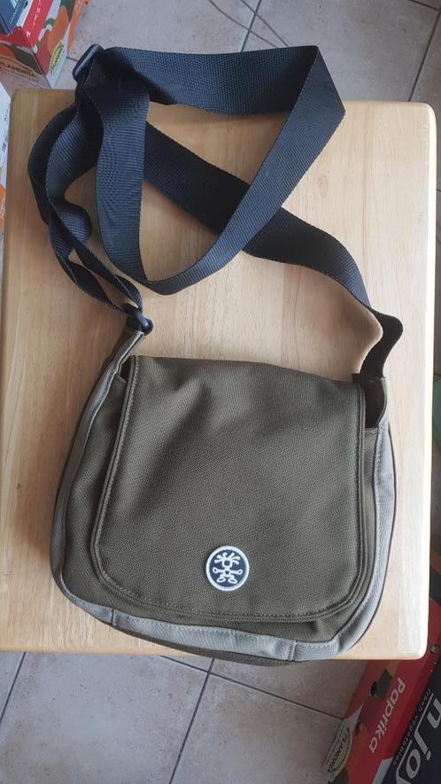 Sac à bandoulière Kaki « Crumpler », Bijoux, Sacs & Beauté, Sacs | Sacs à bandoulière, Comme neuf, Autres marques, Enlèvement