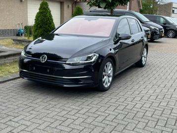 Volkswagen Golf 1.5 TSI Comfortline DSG NAVI LEDER beschikbaar voor biedingen