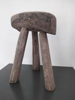 Vintage Brutalist houten krukje robuust, Huis en Inrichting, Woonaccessoires | Overige, Ophalen of Verzenden, Gebruikt