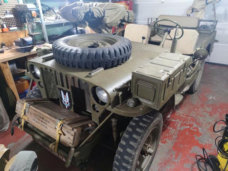 Jeep Willys SAS, Autos, Oldtimers & Ancêtres, Particulier, Jeep, Essence, SUV ou Tout-terrain, Boîte manuelle, Autre, Quatre roues motrices / 4X4