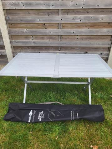 BRUNNER ALUMINIUM KAMPEERTAFEL MET DRAAGTAS beschikbaar voor biedingen
