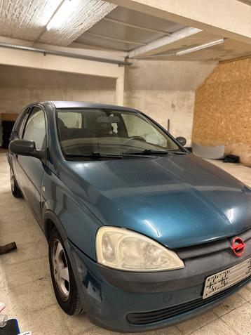 Opel Corsa 2001, benzine, zonder keuring zo meenemen. beschikbaar voor biedingen