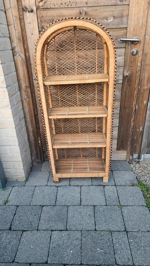 Rotan boogkast, Antiek en Kunst, Kunst | Designobjecten, Ophalen