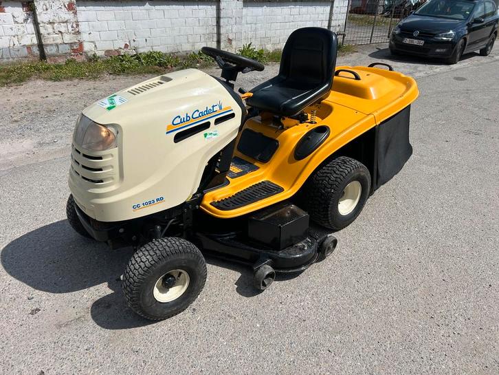 Cub cadet cc1023 23cv bi cylindres, Tuin en Terras, Zitmaaiers, Ophalen of Verzenden