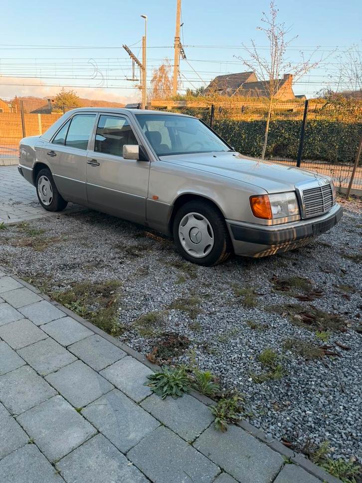 Mercedes E Klasse 300 diesel W124, Autos, Mercedes-Benz, Particulier, Classe E, Vitres électriques, Diesel, 5 portes, Automatique