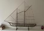 Vintage sculpturale zeilboot van Curtis Jere, Antiek en Kunst, Koper, Ophalen