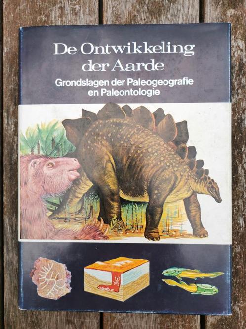 De ontwikkeling der aarde., Boeken, Natuur, Zo goed als nieuw, Natuur algemeen, Ophalen of Verzenden