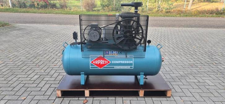 Compressor Airpress K300-700S, Doe-het-zelf en Bouw, Compressors, Ophalen