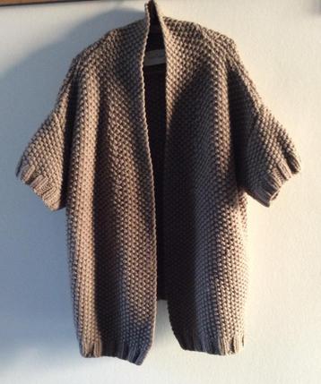 vest By Malene Birger, medium beschikbaar voor biedingen